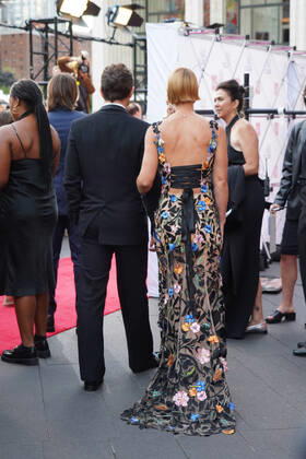 September 28, 2022, New York, NY, USA: CLAIRE DANES and HUGH DANCY attend the New York City Ballet 2022 .Fall Fashion Gala,.The David H. Koch Theater, Lincoln Center,.NYC.September 28, 2022. New York USA - ZUMAms4_ 20220928_zaf_ms4_028 Copyright: xSoniaxMoskowitzxGordonx