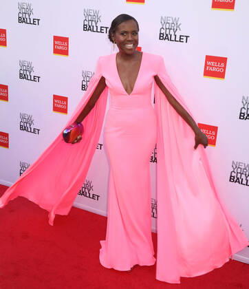 September 28, 2022, New York City, New York, USA: News personality DEBORAH ROBERTS attends the New York City Ballet 2022 Fall Fashion Gala held at the David H. Koch Theater at Lincoln Center. New York City USA - ZUMAk03_ 20220928_zaf_k03_006 Copyright: xNancyxKaszermanx