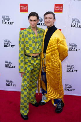 David Gabriel and Maxwell Read arrive on the red carpet at the New York City Ballet 2022 Fall Fashion Gala at the David H. Koch Theater in New York City on Wednesday, September 28, 2022. 1 NYP20220928549 GabrielexHoltermann