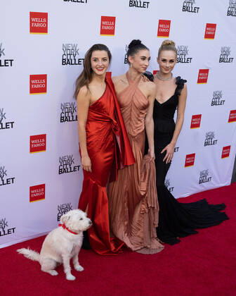 (L-R) Indiana Woodward, Alexa Maxwell and Jackie Bologna arrive on the red carpet at the New York City Ballet 2022 Fall Fashion Gala at the David H. Koch Theater in New York City on Wednesday, September 28, 2022. 1 NYP20220928550 GabrielexHoltermann