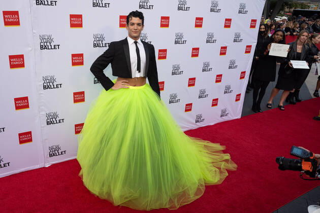 Gilbert Bolden III arrives on the red carpet at the New York City Ballet 2022 Fall Fashion Gala at the David H. Koch Theater in New York City on Wednesday, September 28, 2022. 1 NYP20220928555 GabrielexHoltermann