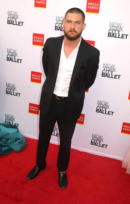 September 28, 2022, New York City, New York, USA: Actor JAKE WEARY attends the New York City Ballet 2022 Fall Fashion Gala held at the David H. Koch Theater at Lincoln Center. New York City USA - ZUMAk03_ 20220928_zaf_k03_060 Copyright: xNancyxKaszermanx