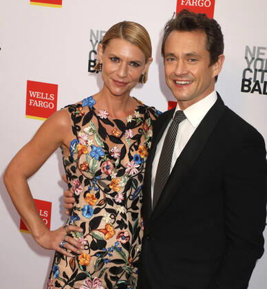 September 28, 2022, New York City, New York, USA: Actress CLAIRE DANES and HUGH DANCY attend the New York City Ballet 2022 Fall Fashion Gala held at the David H. Koch Theater at Lincoln Center. New York City USA - ZUMAk03_ 20220928_zaf_k03_113 Copyright: xNancyxKaszermanx