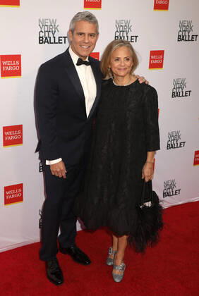 September 28, 2022, New York City, New York, USA: ANDY COHEN and AMY SEDARIS attend the New York City Ballet 2022 Fall Fashion Gala held at the David H. Koch Theater at Lincoln Center. New York City USA - ZUMAk03_ 20220928_zaf_k03_115 Copyright: xNancyxKaszermanx
