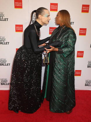 September 28, 2022, New York City, New York, USA: JORDAN ROTH and QUEEN LATIFAH attend the New York City Ballet 2022 Fall Fashion Gala held at the David H. Koch Theater at Lincoln Center. New York City USA - ZUMAk03_ 20220928_zaf_k03_133 Copyright: xNancyxKaszermanx