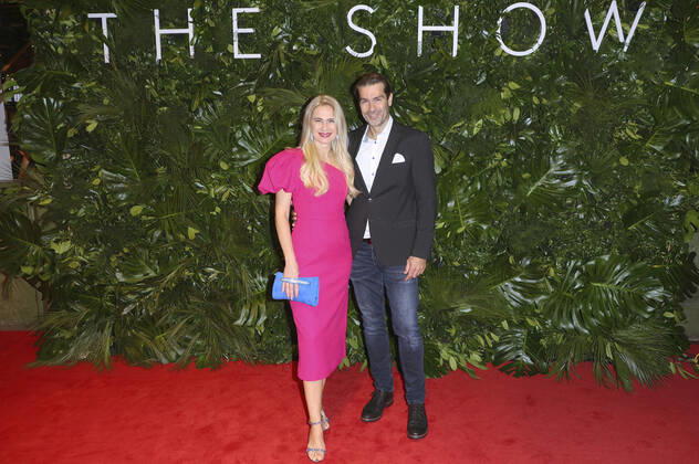 Iryna Thater und Martin Thater bei der The Show 2022 Opening Party im Schuppen 52. Hamburg, 01.10.2022