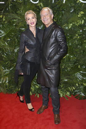 Jo Groebel mit Ehefrau Grit Weiss bei der The Show 2022 Opening Party im Schuppen 52. Hamburg, 01.10.2022