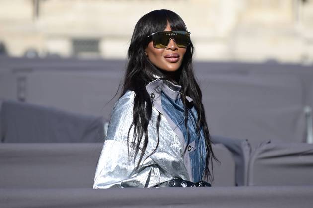 Bilder des Jahres 2022, Entertainment 10 Oktober Entertainment Themen der Woche KW40 Entertainment Bilder des Tages Naomi Campbell CELEBRITES : Arrivees et departs du defile Louis Vuitton - Paris - 04 10 2022 FedericoPestellini Panoramic 