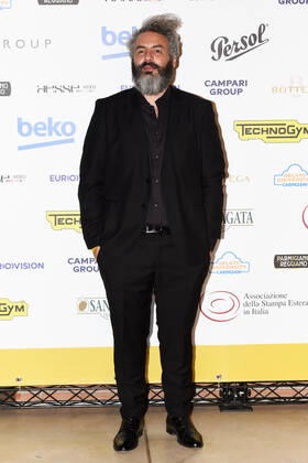 Globo d oro award at the auditorium parco della musica. Rome (Italy), 04 October 2022 Simone Manetti on the red carpet of the Globo d oro award at the auditorium parco della musica. Rome (Italy), 04 October 2022 Imago-Images Emmefoto Copyright: xImago-Images Emmefotox