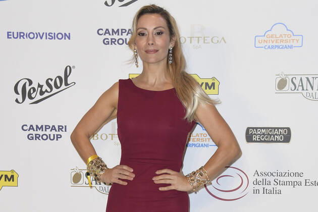 October 4, 2022, Rome, Italy: Antonella Salvucci attends at the red carpet of the Globo d oro award 2022 at the Auditorium Parco Della Musica. Rome Italy - ZUMAs197 20221004_zaa_s197_410 Copyright: xCartellixMariox