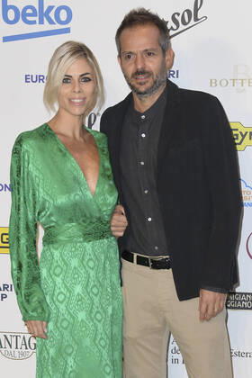 October 4, 2022, Rome, Italy: Avarello Roberta (left) and Simone Godano (right) attend at the red carpet of the Globo d oro award 2022 at the Auditorium Parco Della Musica. Rome Italy - ZUMAs197 20221004_zaa_s197_424 Copyright: xCartellixMariox