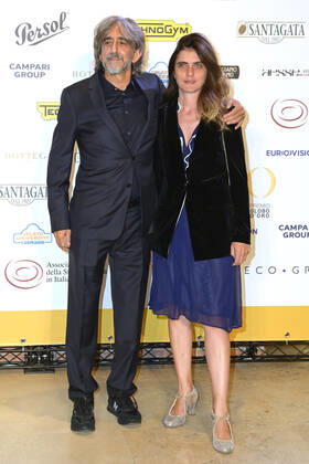 Sergio Rubini und Carla Cavalluzzi bei der 62. Verleihung des Globo d Oro 2022 im Auditorium Parco della Musica. Rom, 04.10.2022