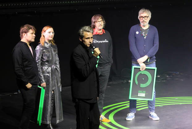 04.10.2022, Berlin - Deutschland. Preis für Popkultur, Event im Admiralspalast. Tocotronic gewinnt in der Kategorie Lieblingsalbum .