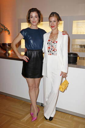 Julia Stinshoff und Wolke Hegenbarth bei der 11. Verleihung des EMOTION Award 2022 im Curio Haus. Hamburg, 05.10.2022