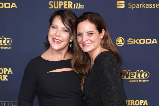Janina Hartwich und Elisabeth Lanz bei der Verleihung Die Goldene Henne am 7.10.2022 in Leipzig Die Goldene Henne 2022 Verleihung in Leipzig