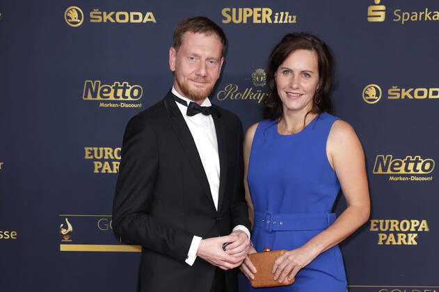 Michael Kretschmer und Annett Hofmann bei der Verleihung Die Goldene Henne am 7.10.2022 in Leipzig Die Goldene Henne 2022 Verleihung in Leipzig