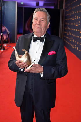 Roland Kaiser bei der GOLDENE HENNE 2022 in der Media City in Leipzig am 07.10.2022 - Preisträger