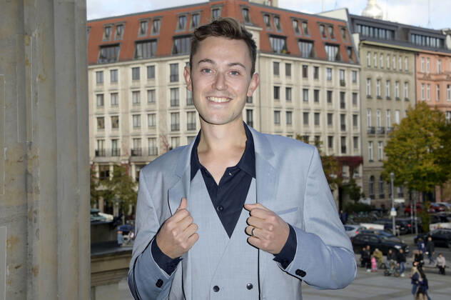 Äneas Humm bei der Verleihung des Opus Klassik 2022 im Konzerthaus am Gendarmenmarkt. Berlin, 09.10.2022