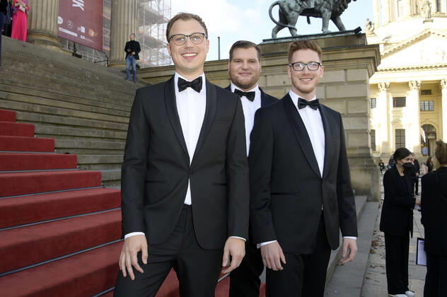 Trio 21Meter60 bei der Verleihung des Opus Klassik 2022 im Konzerthaus am Gendarmenmarkt. Berlin, 09.10.2022