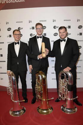 Trio 21Meter60 bei der Verleihung des Opus Klassik 2022 im Konzerthaus am Gendarmenmarkt. Berlin, 09.10.2022