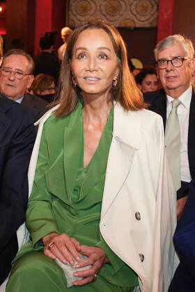 October 10, 2022, Madrid, Spain: Isabel Preysler attends the Madrileno del Ano 2022 awards at the Royal Theater in Madrid. Madrid Spain - ZUMAs197 20221010_zaa_s197_405 Copyright: xAtilanoxGarciax