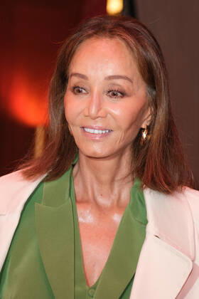 October 10, 2022, Madrid, Spain: Isabel Preysler attends the Madrileno del Ano 2022 awards at the Royal Theater in Madrid. Madrid Spain - ZUMAs197 20221010_zaa_s197_406 Copyright: xAtilanoxGarciax