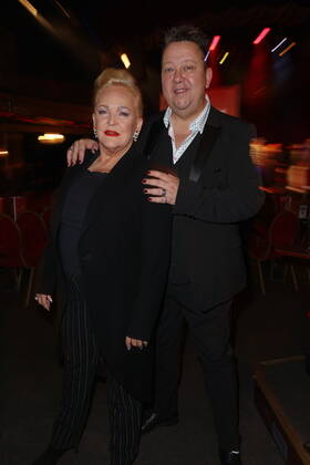 Deutscher Musical Theater Preis 2022 Angelika Milster, Sebastian Krumbiegel, Deutscher Musical Theater Preis 2022 im Schmidts Tivoli, Hamburg, 10.10.2022 Copyright: xEventpressxBecherx