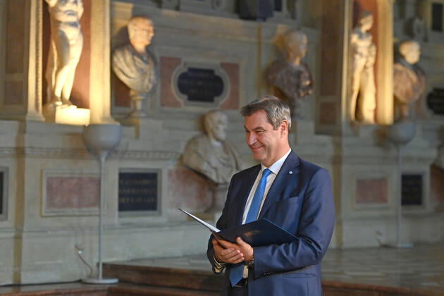 Markus SOEDER (Ministerpraesident Bayern und CSU Vorsitzender) , Einzelbild,angeschnittenes Einzelmotiv,Halbfigur,halbe Figur. Verleihung Bayerischer Verdienstorden im Antiquarium der Muenchner Residenz am 13.10.2022.