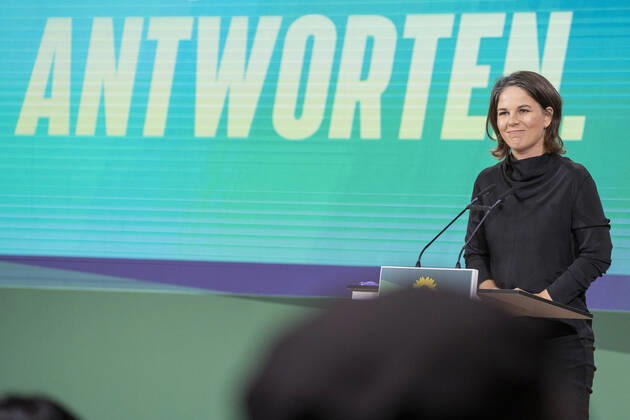 Bilder des Jahres 2022, News 10 Oktober News Themen der Woche KW41 48. Bundesdelegiertenkonferenz Parteitag Bündnis 90 Die Grünen - Annalena Baerbock, Bundesministerin des Auswärtigen, während ihrer Rede vor der BDK;48. Bundesdelegiertenkonferenz Parteitag Bündnis 90 Die Grünen - Annalena Baerbock, Bundesministerin des Auswärtigen, während ihrer Rede vor der BDK, Bonn NRW Deutschland World Conference Center