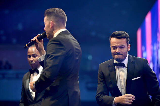 Inan Lima, Tom Marks und Giovanni Zarrella von Vintage Vegas live beim 10. Ball der Unternehmer 2022 in Halle 3C der NürnbergMesse. Nürnberg, 15.10.202323