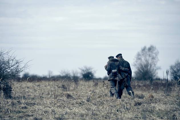 Scene Still, All Quiet on the Western Front (2022). Photo credit: Reiner Bajo Netflix The Hollywood Archive Copyright: xx 34422-011THA