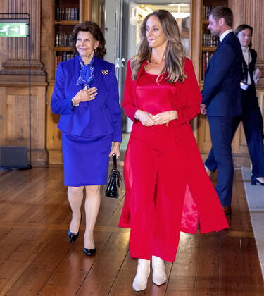 STOCKHOLM 20221018 Queen Silvia arrives at the ceremony of the Child10 award in the Bernadotte Library at Stockholm Palace STOCKHOLM SWEDEN x60160x,  Copyright: xStefanxJerrevang TTx CHILD 10-PRISET