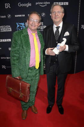 Wigald Boning und Olli Dittrich bei der Verleihung vom Blauer Panther - TV & Streaming Award 2022 in der BMW Welt. München, 19.10.2022