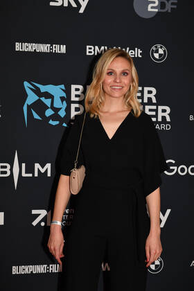 Alina Tomnikov Verleihung Blauer Panther - TV & Streaming Award 2022 Ehrung, Auszeichnung, Preis BMW Welt München 19. Oktober 2022