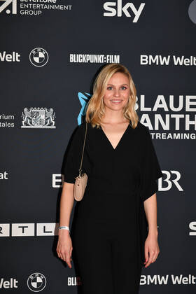 Alina Tomnikov Verleihung Blauer Panther - TV & Streaming Award 2022 Ehrung, Auszeichnung, Preis BMW Welt München 19. Oktober 2022