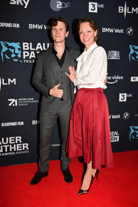 Viola Wedekind Verleihung Blauer Panther - TV & Streaming Award 2022 Ehrung, Auszeichnung, Preis BMW Welt München 19. Oktober 2022