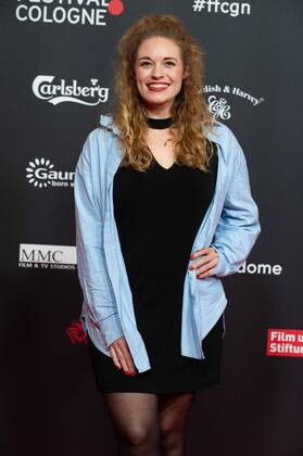 Madeleine KRAKOR, Schauspielerin, Roter Teppich, Red Carpet Show, Ankunft, arrival, Eroeffnung des Film Festival Cologne in Koeln, 20.10.2022.