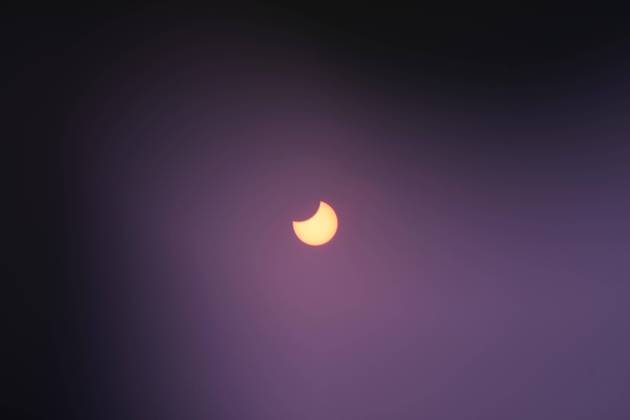 Picture shows a view of the moon partially obscuring the sun disk, This picture taken on October 25, 2022 shows a view of the moon partially obscuring the sun disk, seen behind an X-ray image as a filter, during a partial solar eclipse visible from Gaza City in the Palestinian Gaza Strip enclave. Photo by Ashraf Amra apaimages Gaza city Gaza Strip Palestinian Territory 251022_Gaza_ASH_3_00 (12) Copyright: xapaimagesxAshrafxAmrax xapaimagesx