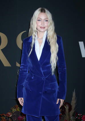 NEW YORK, NY- OCTOBER 25: Gigi Hadid at the WWD 2022 Honors Awards at Cipriani South Street in New York City on October 25, 2022. Copyright: xRWx