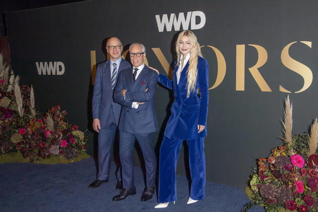 October 25, 2022, New York, United States: James Fallon, Tommy Hilfiger and Gigi Hadid attend 2022 WWD Honors at Cipriani South Street in New York City. New York United States - ZUMAs197 20221025_zaa_s197_353 Copyright: xRonxAdarx