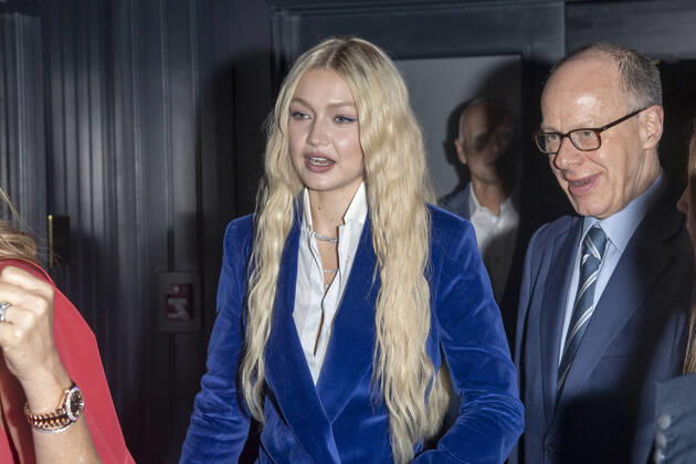 October 25, 2022, New York, United States: Gigi Hadid attends 2022 WWD Honors at Cipriani South Street in New York City. New York United States - ZUMAs197 20221025_zaa_s197_333 Copyright: xRonxAdarx