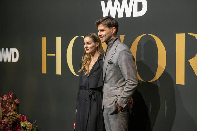 October 25, 2022, New York, United States: Olivia Palermo and Johannes Huebl attend the 2022 WWD Honors at Cipriani South Street in New York City. New York United States - ZUMAs197 20221025_zaa_s197_287 Copyright: xRonxAdarx