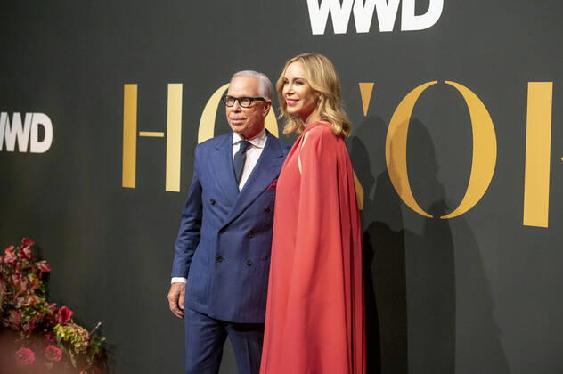 October 25, 2022, New York, United States: Tommy Hilfiger and Dee Ocleppo Hilfiger attend the 2022 WWD Honors at Cipriani South Street in New York City. New York United States - ZUMAs197 20221025_zaa_s197_279 Copyright: xRonxAdarx