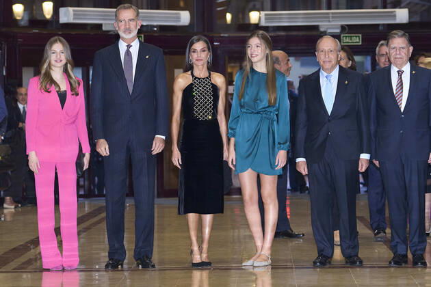27-10-2022 Oviedo Princess Sofia and King Felipe and Queen Letizia and Princess Leonor attend the traditional concert on the eve of the Princess of Asturias awarding ceremony in Oviedo. The Princess of Asturias Awards are given every year to personalities or organizations from all around the world who make significant achievements in the sciences, arts, literature, humanities and sports. No Spain Â  Copyright: xPPEx