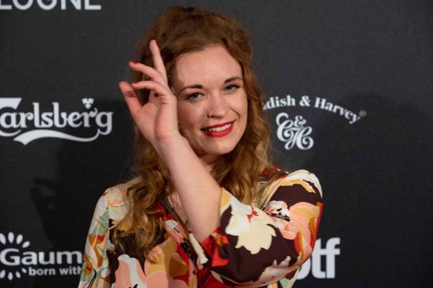 Madeleine KRAKOR, Schauspielerin, Roter Teppich, Red Carpet Show, Ankunft, arrival, Film Festival Cologne awards in Koeln, 27.10.2022.