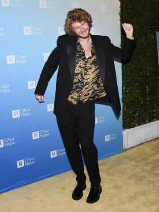 27 October 2022 - Los Angeles, California - Yung Gravy. City Of Hope s 2022 Spirit Of Life Gala. West Hollywood USA - ZUMAa123 20221027_zaa_a123_019 Copyright: xBillyxBennightx