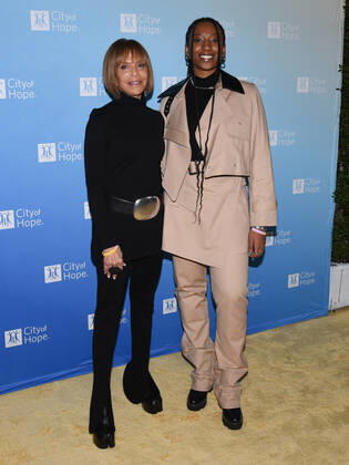 27 October 2022 - Los Angeles, California - Sylvia Rhone and WondaGurl. City Of Hope s 2022 Spirit Of Life Gala. West Hollywood USA - ZUMAa123 20221027_zaa_a123_030 Copyright: xBillyxBennightx