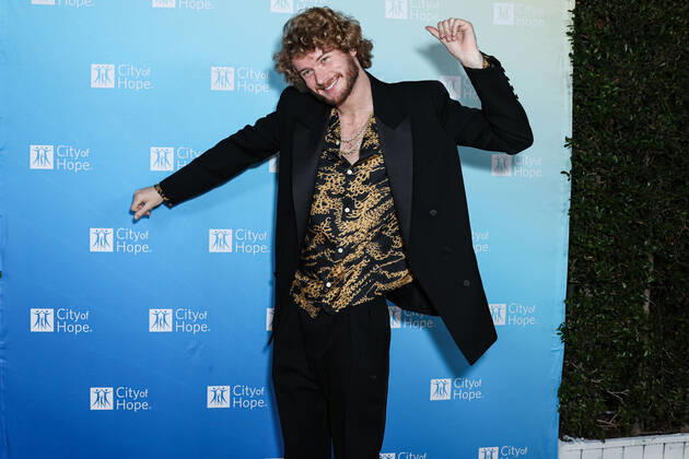 City Of Hope s 2022 Spirit Of Life Gala American rapper Yung Gravy (Matthew Raymond Hauri) arrives at the City Of Hope s 2022 Spirit Of Life Gala held at the Pacific Design Center on October 27, 2022 in West Hollywood, Los Angeles, California, United States. Pacific Design Center, West Hollywood, Los Angeles, California California United States  Copyright: xImagexPressxAgencyx originalFilename: collin-cityofho221028_npnOD.jpg