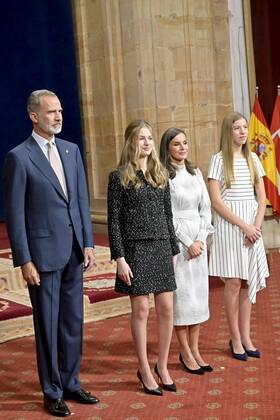 Spanish King Felipe VI and Queen Letizia with daughters Princess of Asturias Leonor de Borbon and Sofia de Borbon during an audience with the awarded the Asturias medal 2022 in Oviedo, on Friday 28 October 2022 Cordon Press