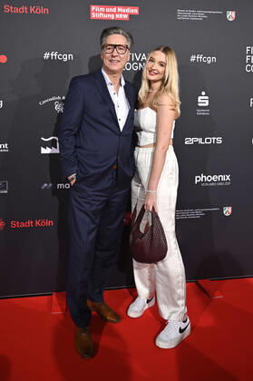 Martin Armknecht mit Tochter Stella Armknecht bei der Verleihung der Film Festival Cologne Awards auf dem 32. Film Festival Cologne 2022 im E-Werk. Köln, 27.10.2022